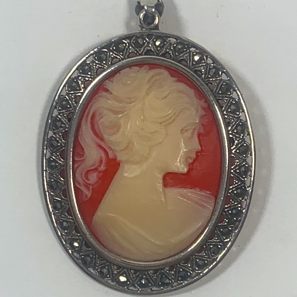 Sterling Silver Cameo Pendant Pin